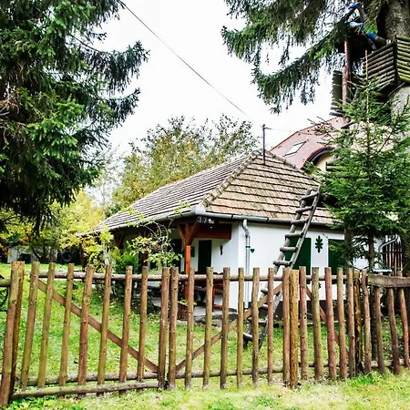 Holiday home Bagoly Lak Matraszentimre